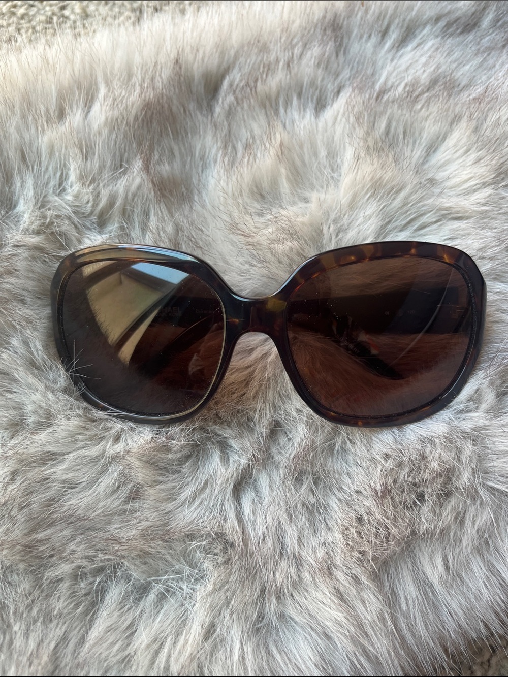 Michael Kors “Curaçao” Tortoise Shell Women's Sunglasses - Picture 5 of 9